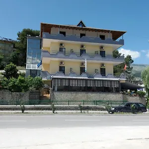 Qiqi Gjirokastër