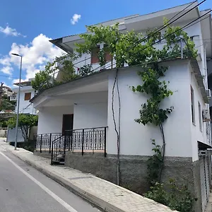 Click Apartment